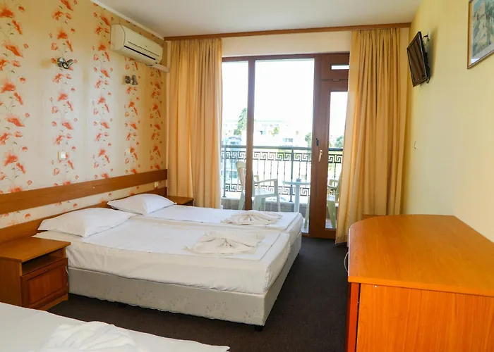 Ξενοδοχείο Family Deykin