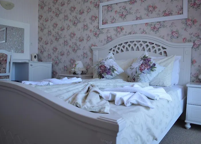 Ξενοδοχείο Family Deykin