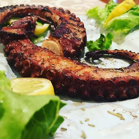 מלון Family Deykin סאני ביץ'