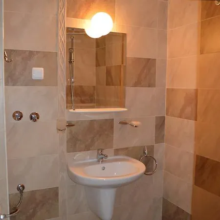 Family Deykin סאני ביץ'